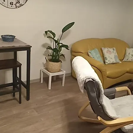 Tiny Fairy House Apartament *